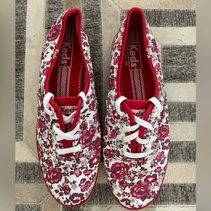 NEW Keds Champion Pink, Red & White Floral Canvas Sneakers—size 8!